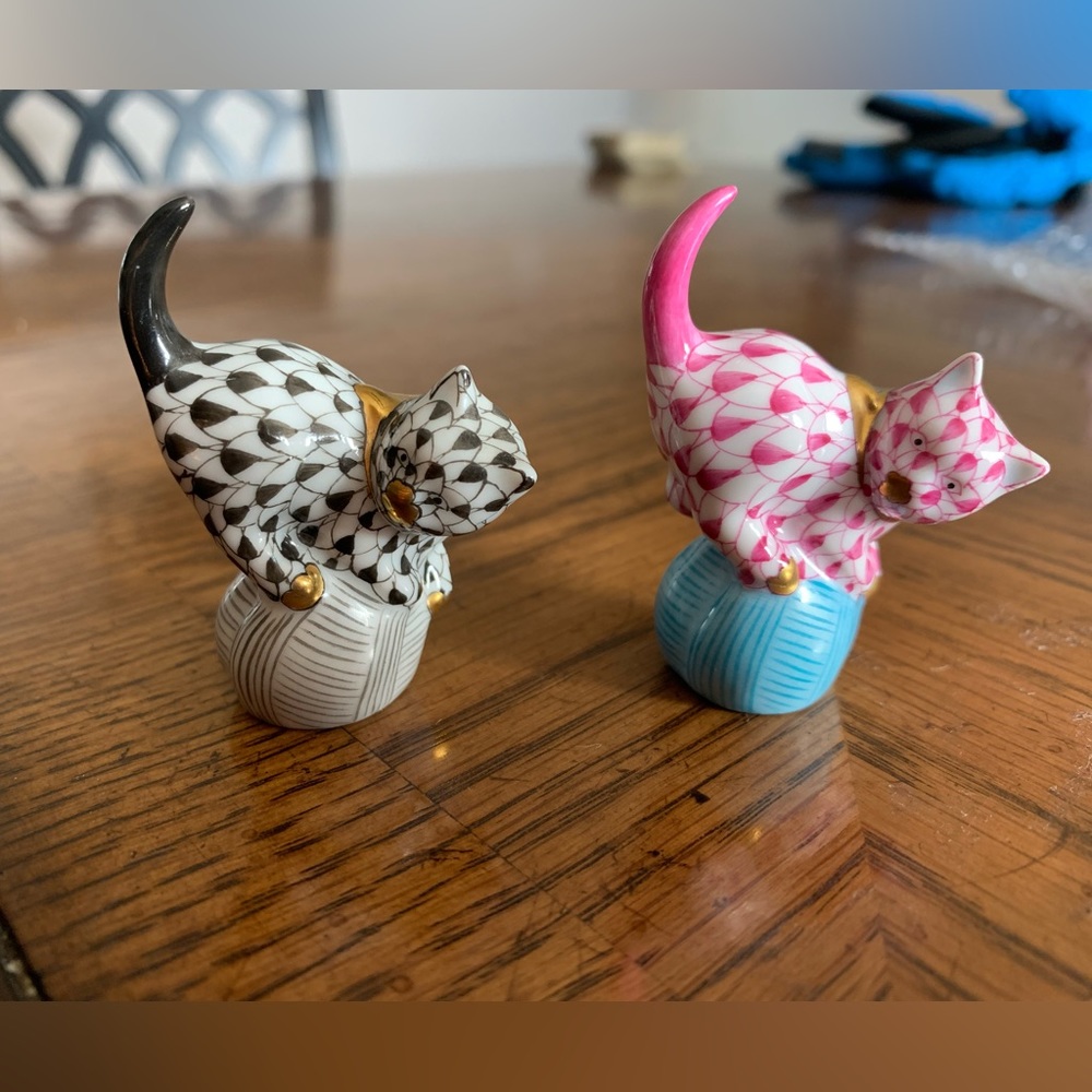Herend Figurines: Mischievous Cat on Yarn